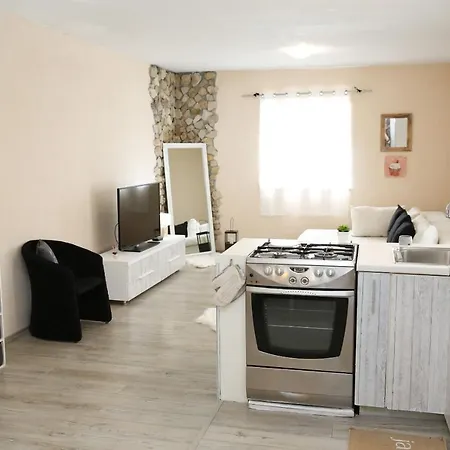 Tina ヴォディツェ